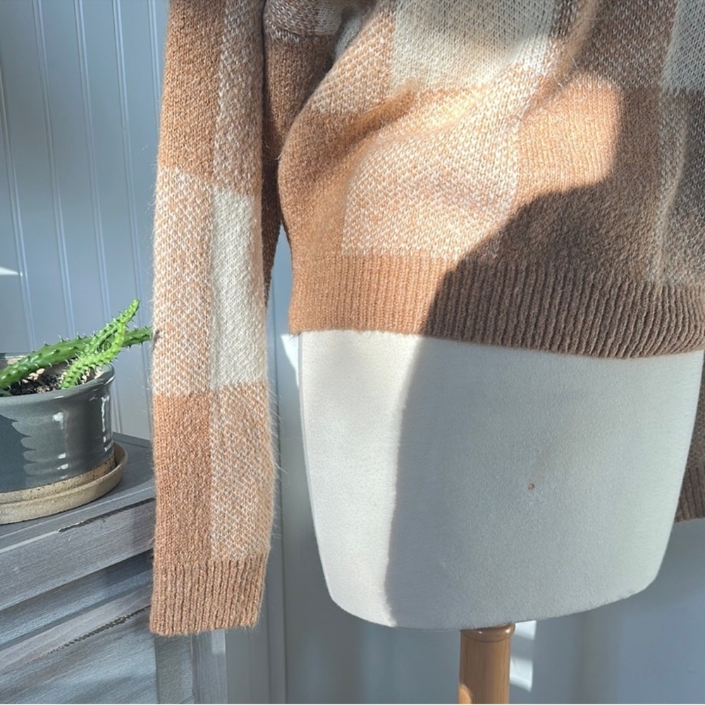 Blue B Boutique Sweater Tan Cream Oversized Cozy S M - Picture 3 of 5